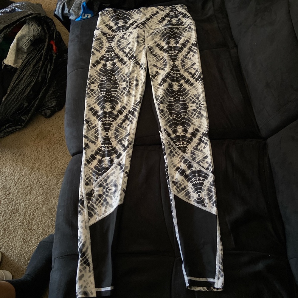 Athletic pants